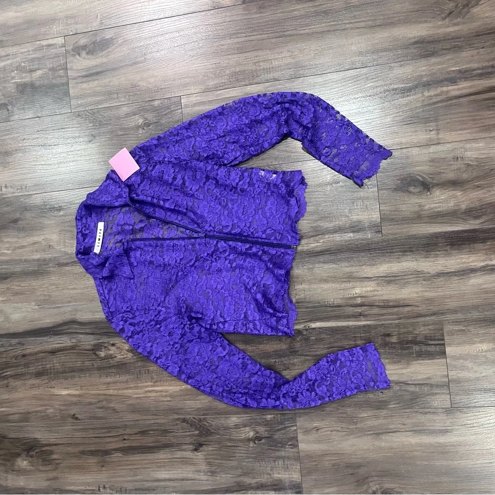 Limite Purple Lace Cropped Jacket - Picture 2 of 4